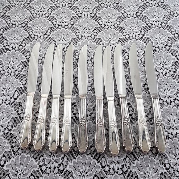Vtg 1937 WM Rogers Hiawatha Memory 44-Piece Silver Plated Flatware Set for 10 - Picture 6 of 13